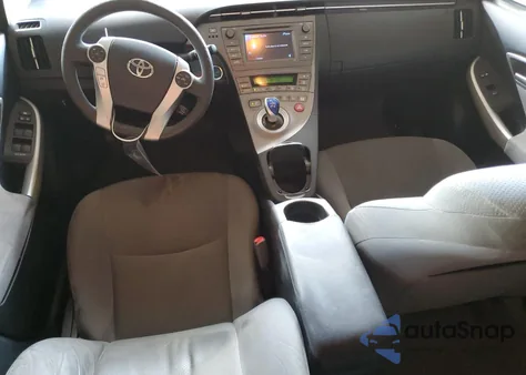 2013 Toyota Prius z USA, uszkodzony, nr VIN JTDKN3DU6D5637296